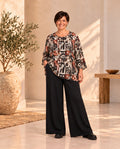 Farbige Plus-Size-Bluse Anna von Katrin Kiesler Berlin, am Model