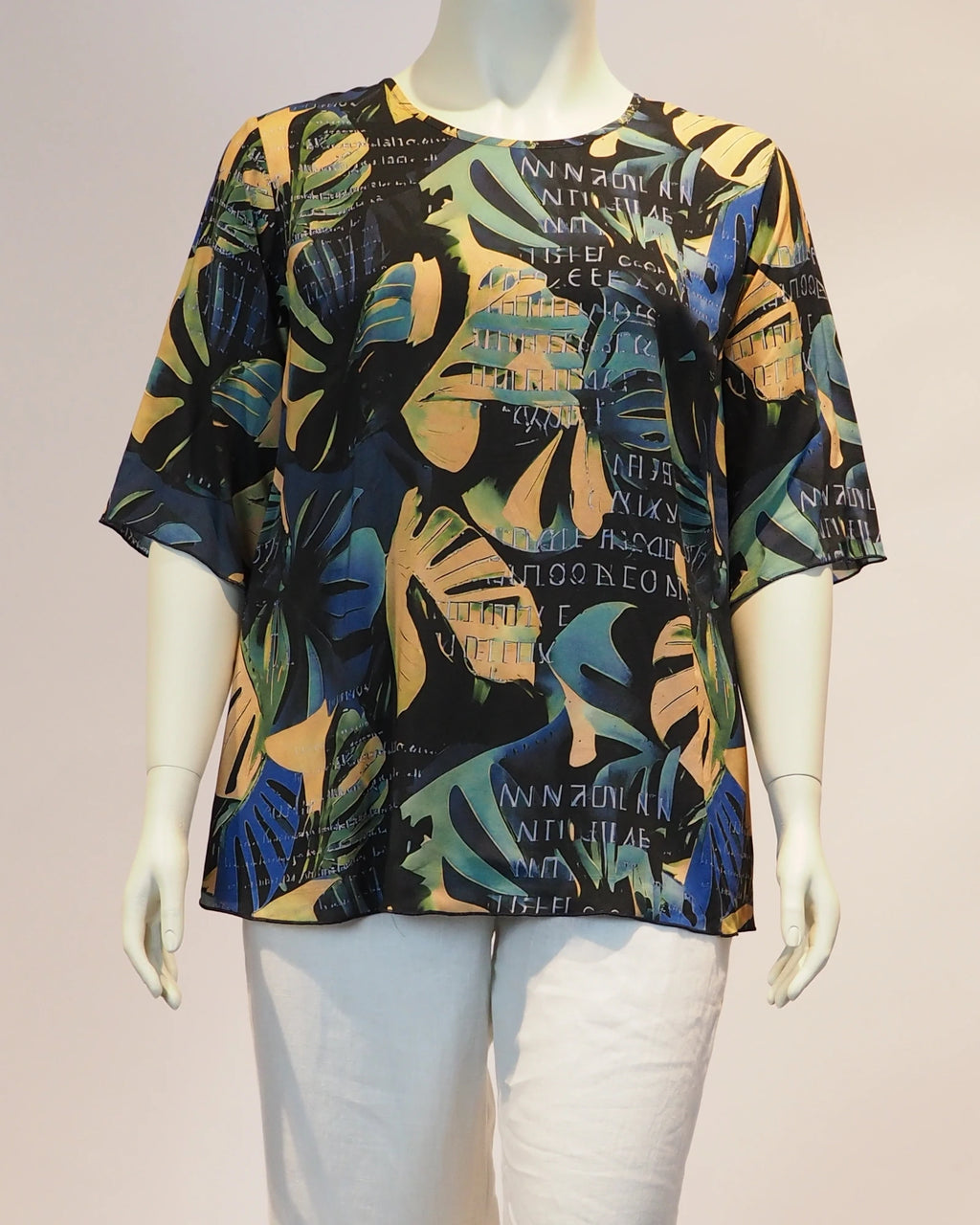 Plus Size Bluse Aurelia von vorn von Katrin Kiesler
