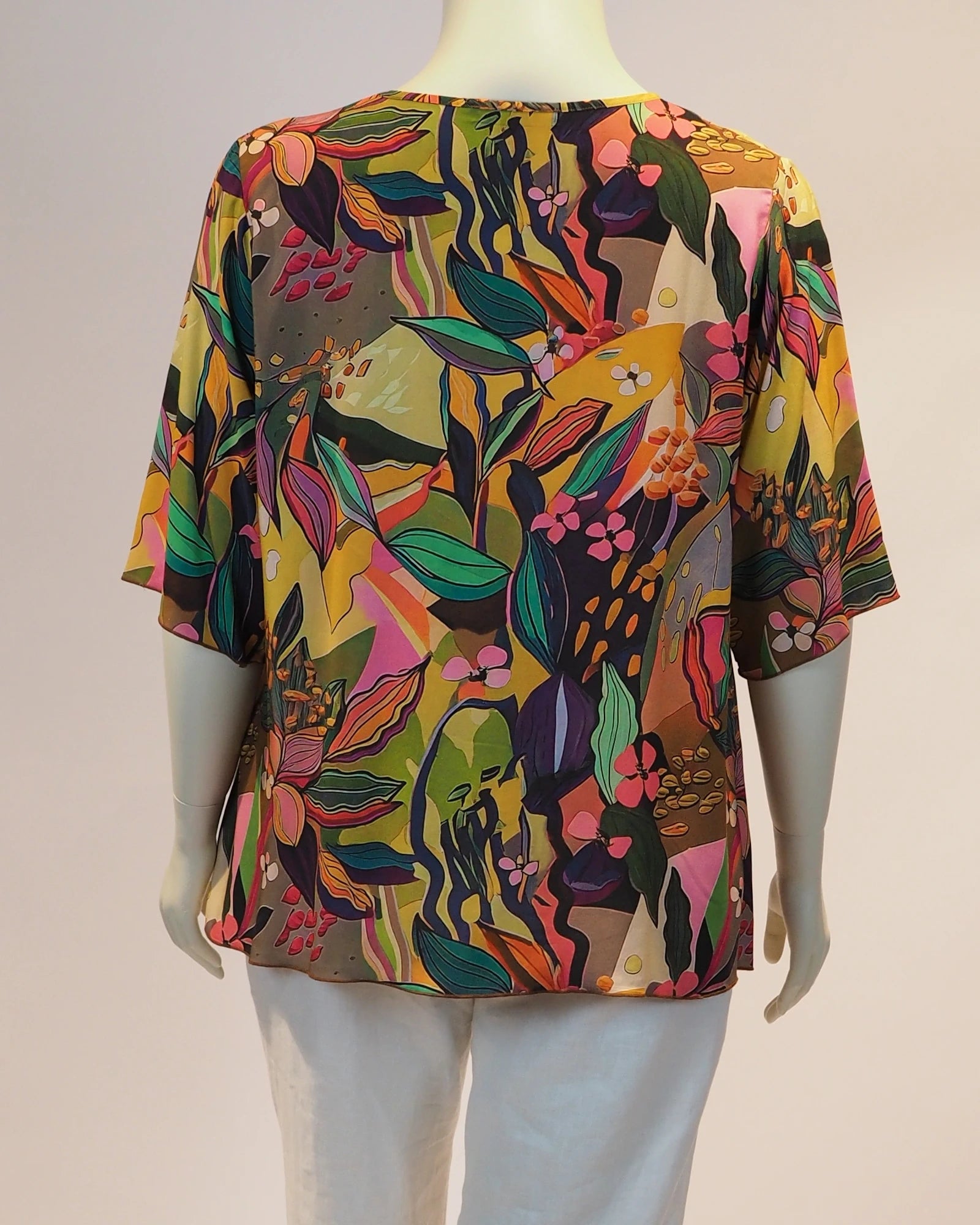Plus Size Bluse Leonora von hinten von Katrin Kiesler