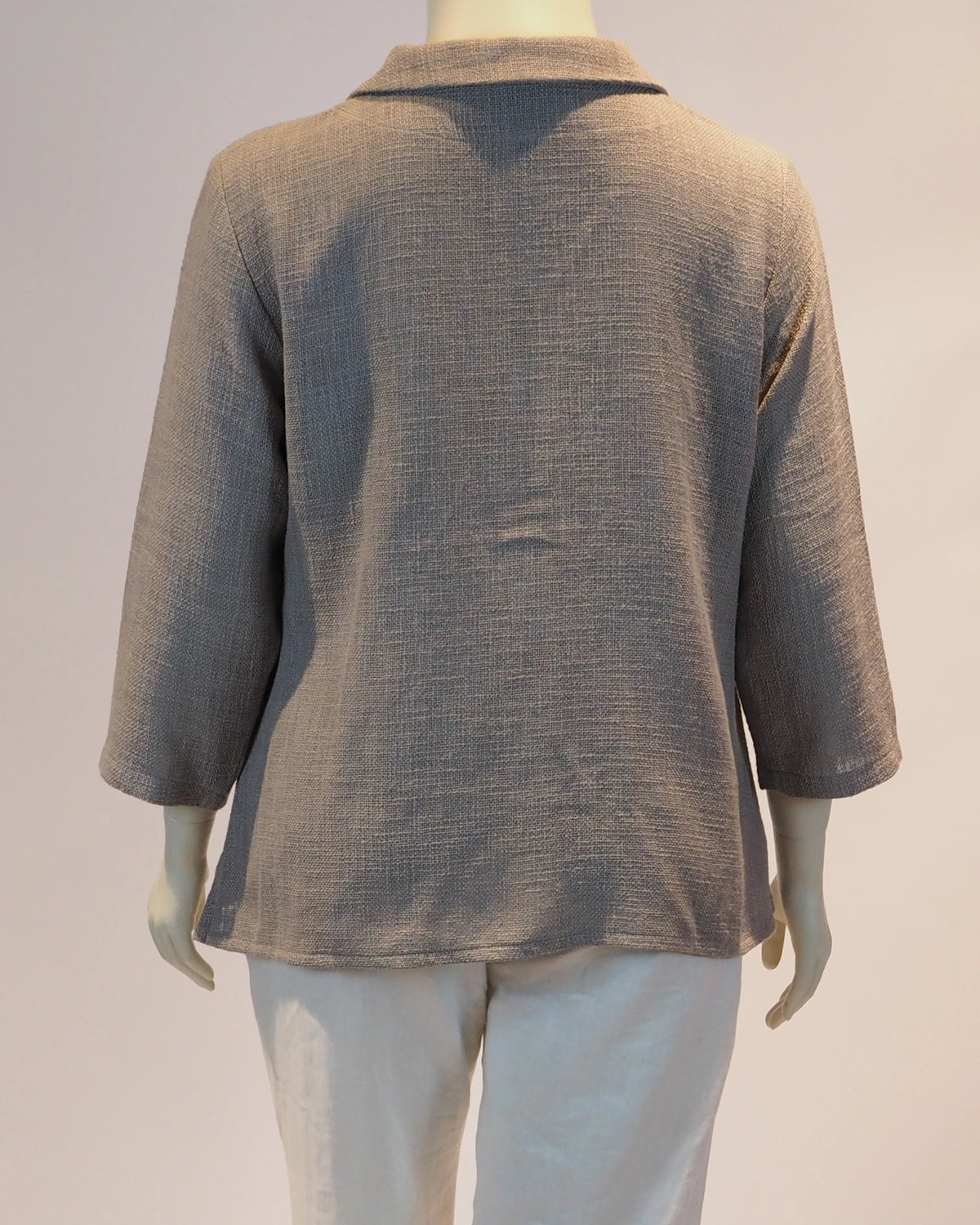 Plus Size Blusenjacke Edda in natur von hinten von Katrin Kiesler