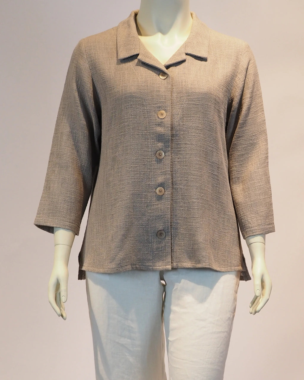 Plus Size Blusenjacke Edda in natur von vorn von Katrin Kiesler