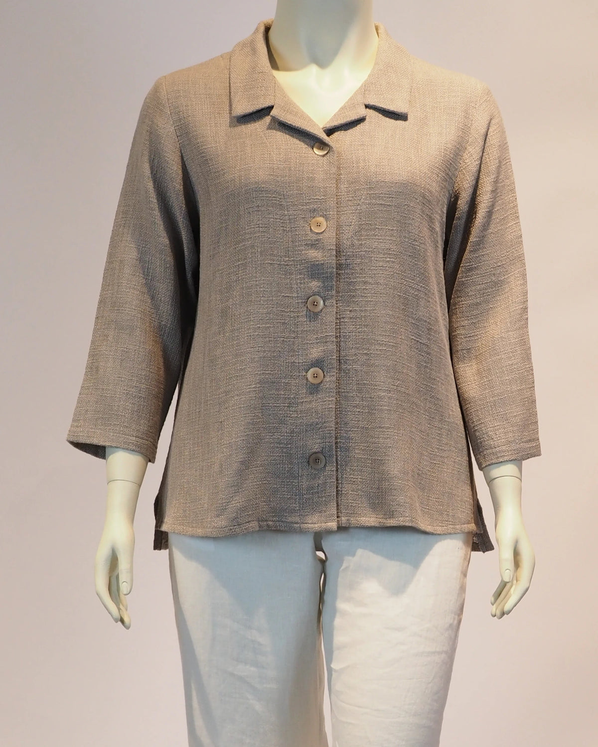 Plus Size Blusenjacke Edda in natur von vorn von Katrin Kiesler