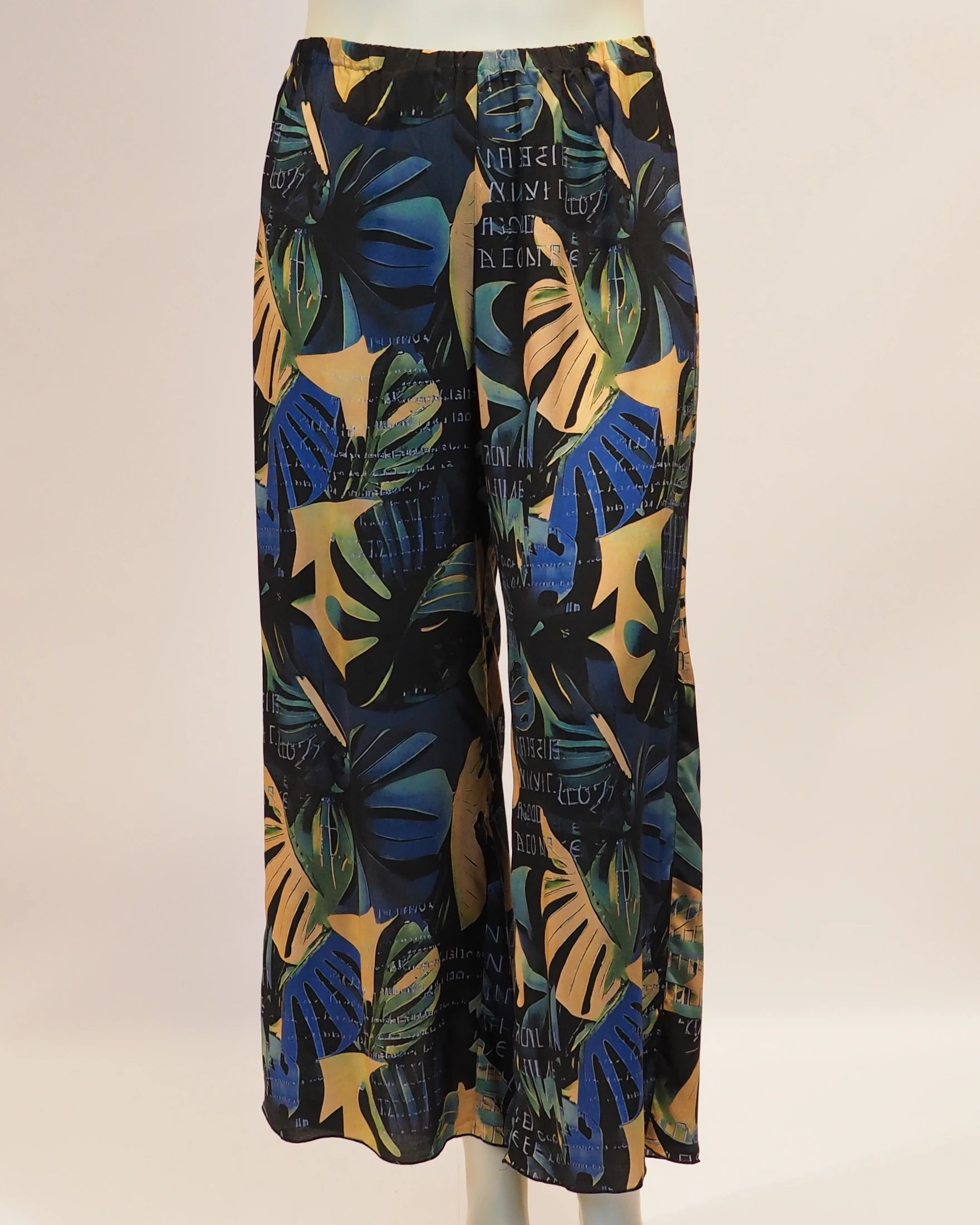 Plus Size Hose Alma von vorn von Katrin Kiesler Berlin