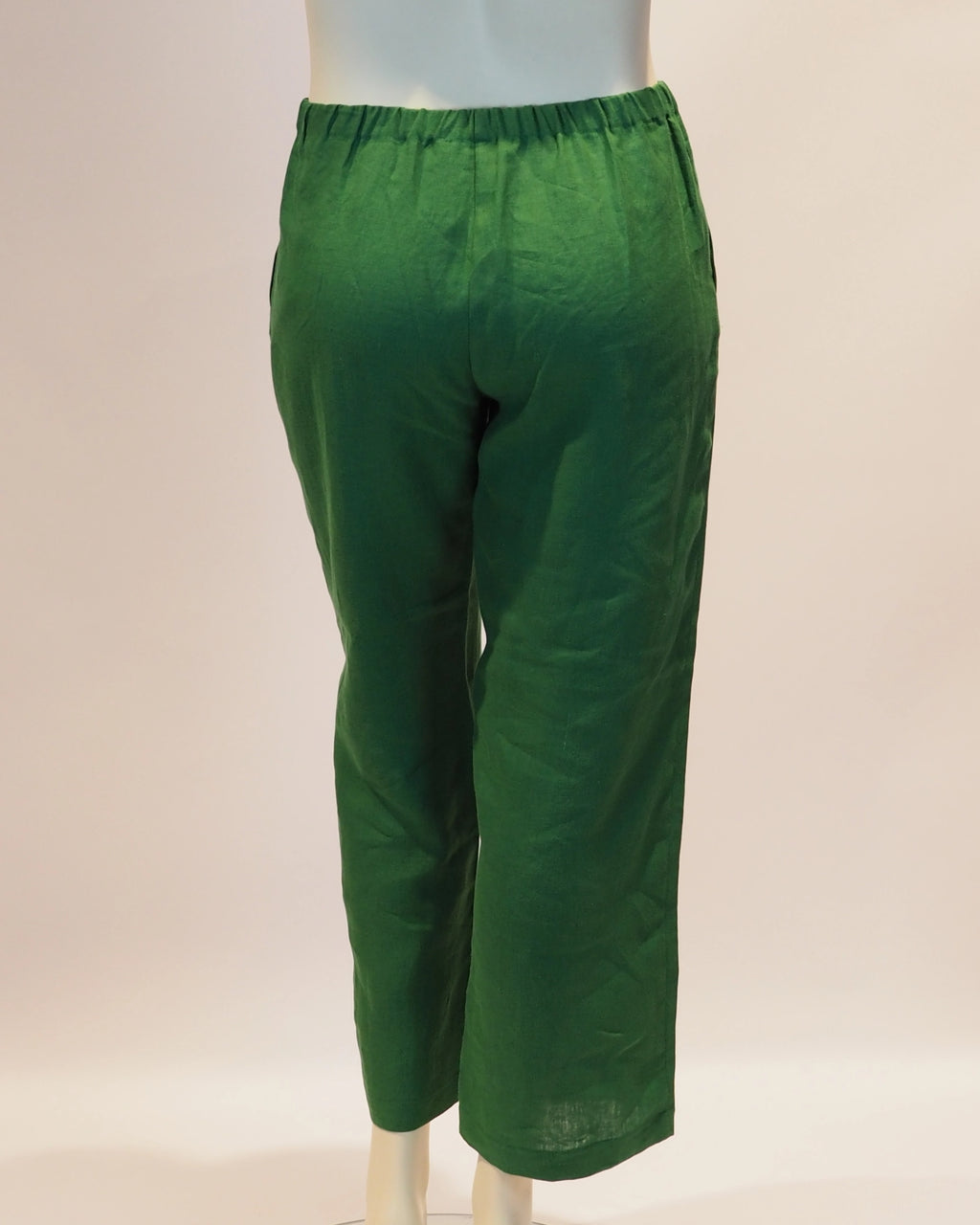 Plus Size Hose Cosima in Smaragd von hinten von Katrin Kiesler Berlin