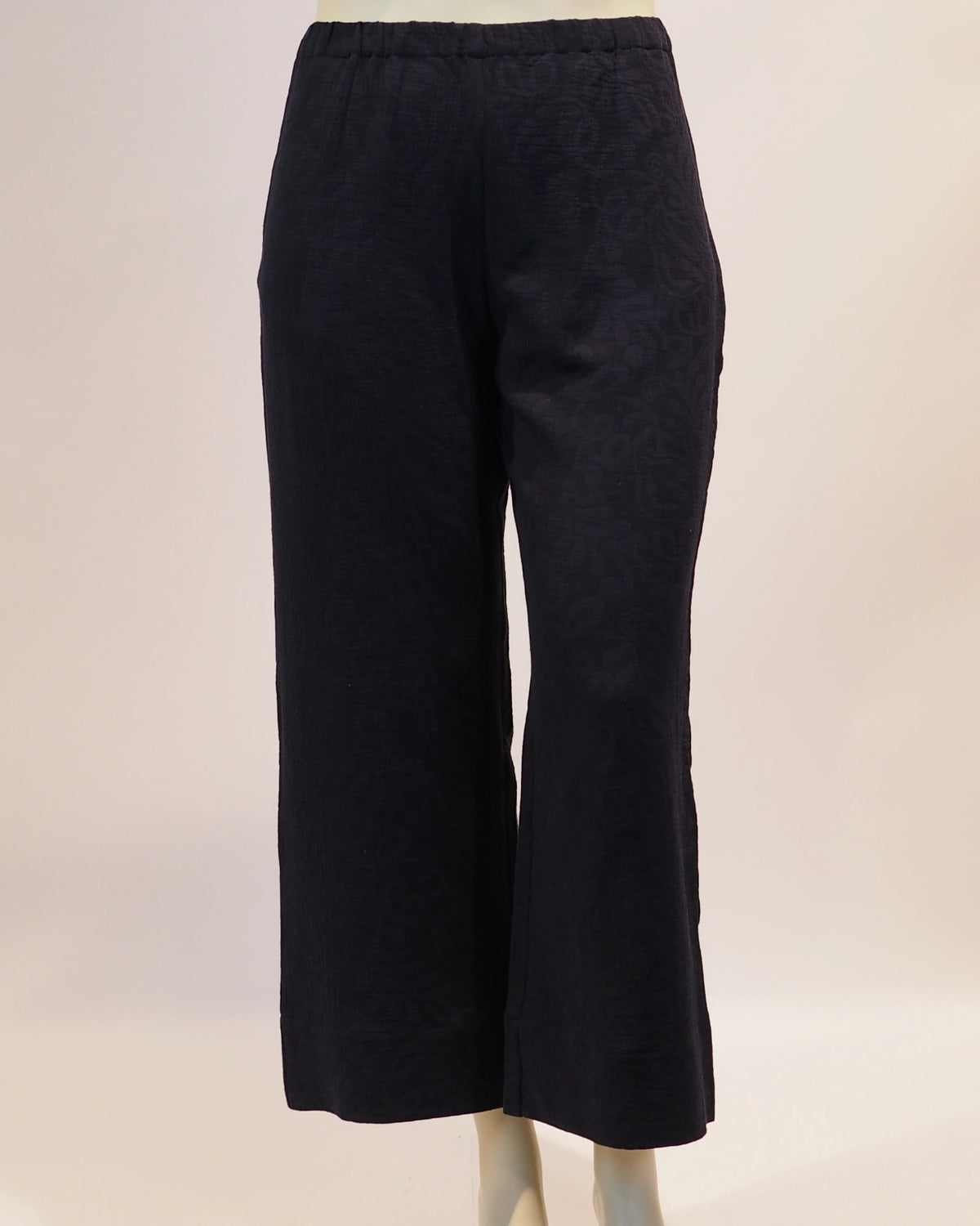 Plus Size Hose Hedda in dunkelblau von vorn von Katrin Kiesler