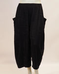 Schwarze Plus-Size-Hose Serena von Katrin Kiesler Berlin, Vorderansicht