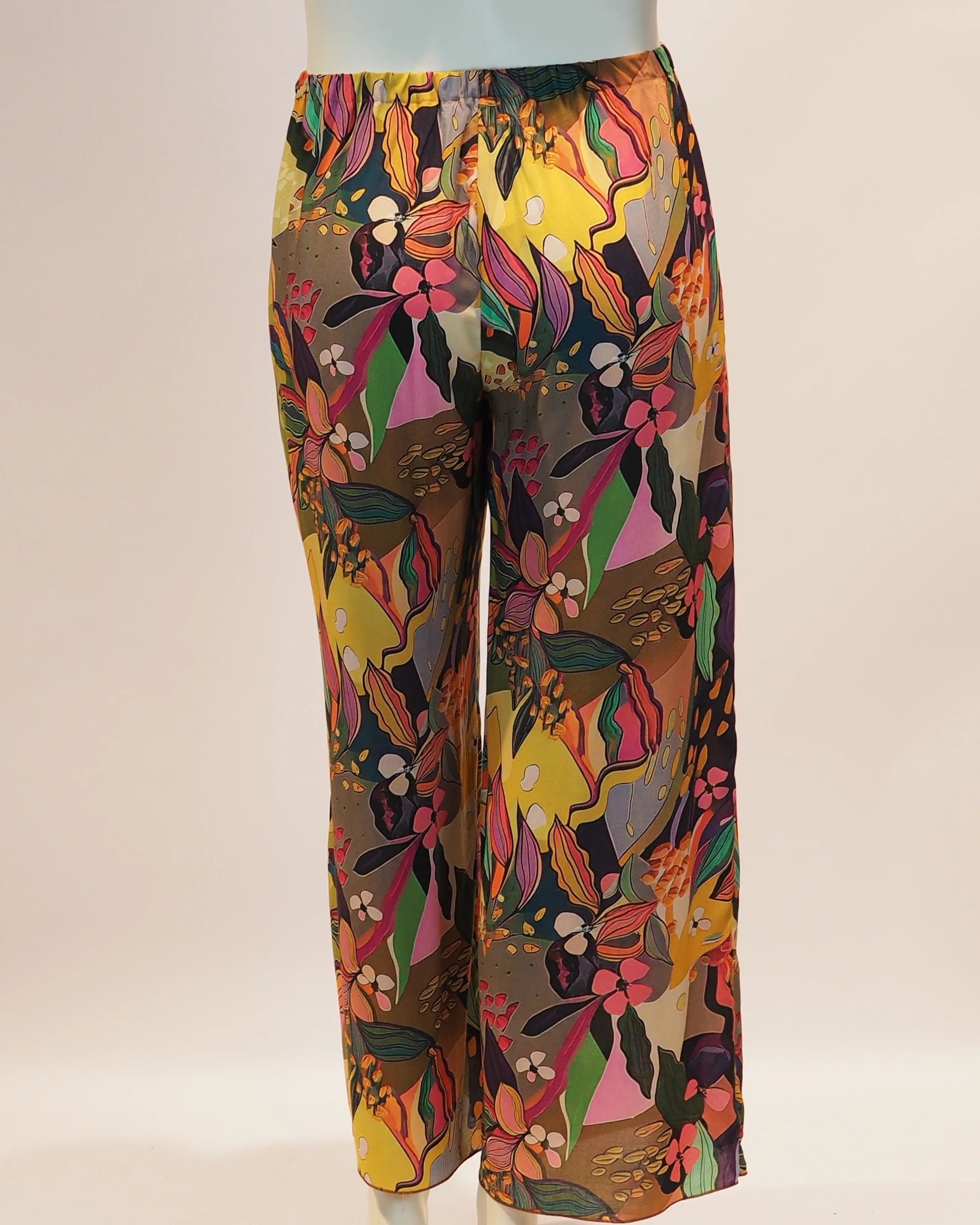 Plus Size Hose Tilda von hinten von Katrin Kiesler Berlin
