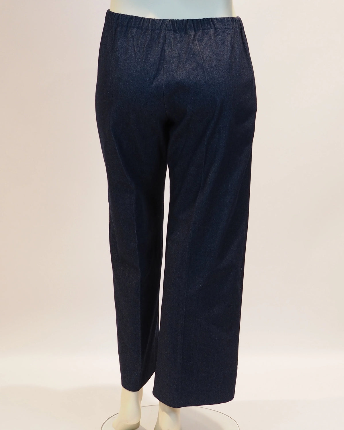 Blaue Plus-Size-Hose Toni von Katrin Kiesler Berlin, Rückansicht