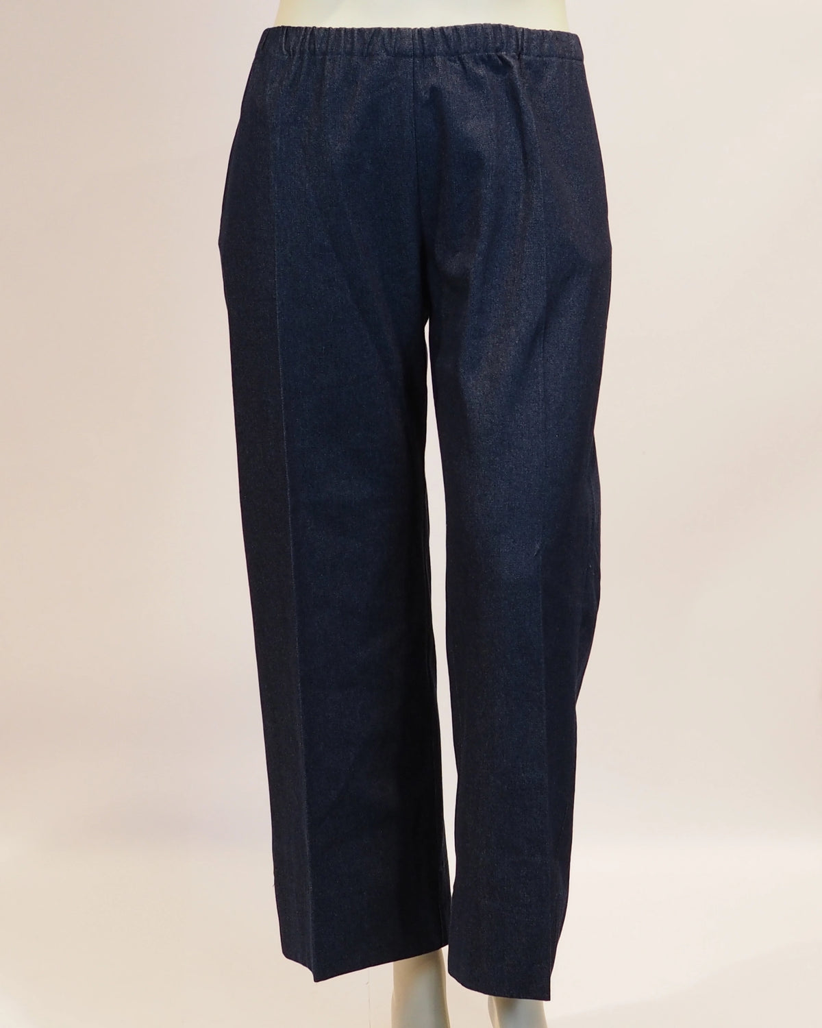 Blaue Plus-Size-Hose Toni von Katrin Kiesler Berlin, Vorderansicht