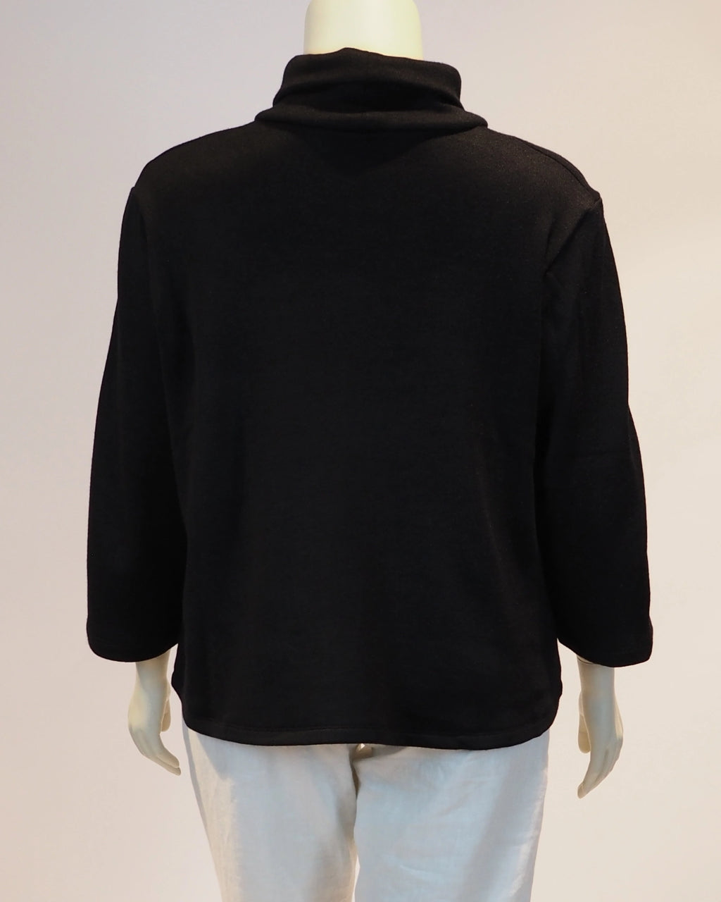 Schwarzer Plus-Size-Pullover Elena von Katrin Kiesler Berlin, Hinteransicht