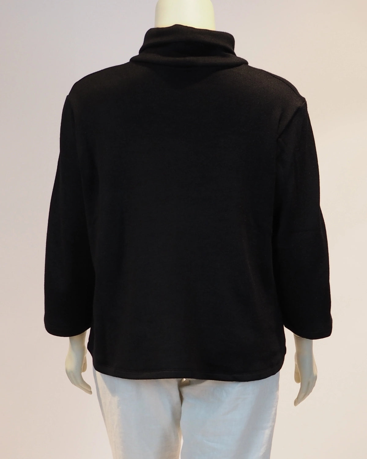 Schwarzer Plus-Size-Pullover Elena von Katrin Kiesler Berlin, Hinteransicht