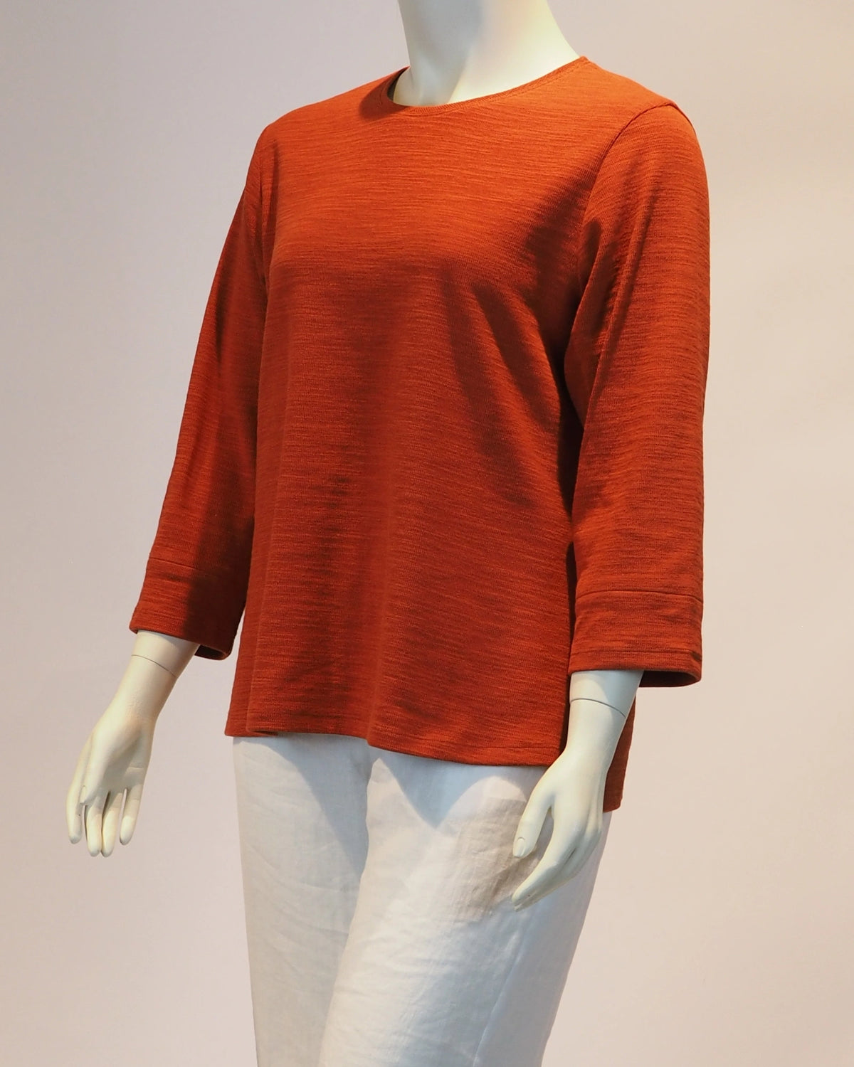 Rostfarbener Plus-Size-Pullover Helena von Katrin Kiesler Berlin, Seitenansicht