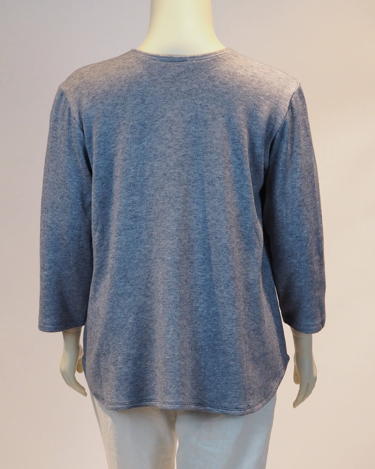 Blaugrauer Plus-Size-Pullover Inga von Katrin Kiesler Berlin, Hinteransicht