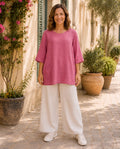 Plus Size Leinen-Shirt Emma am Model in  pink von vorne von Katrin Kiesler Berlin