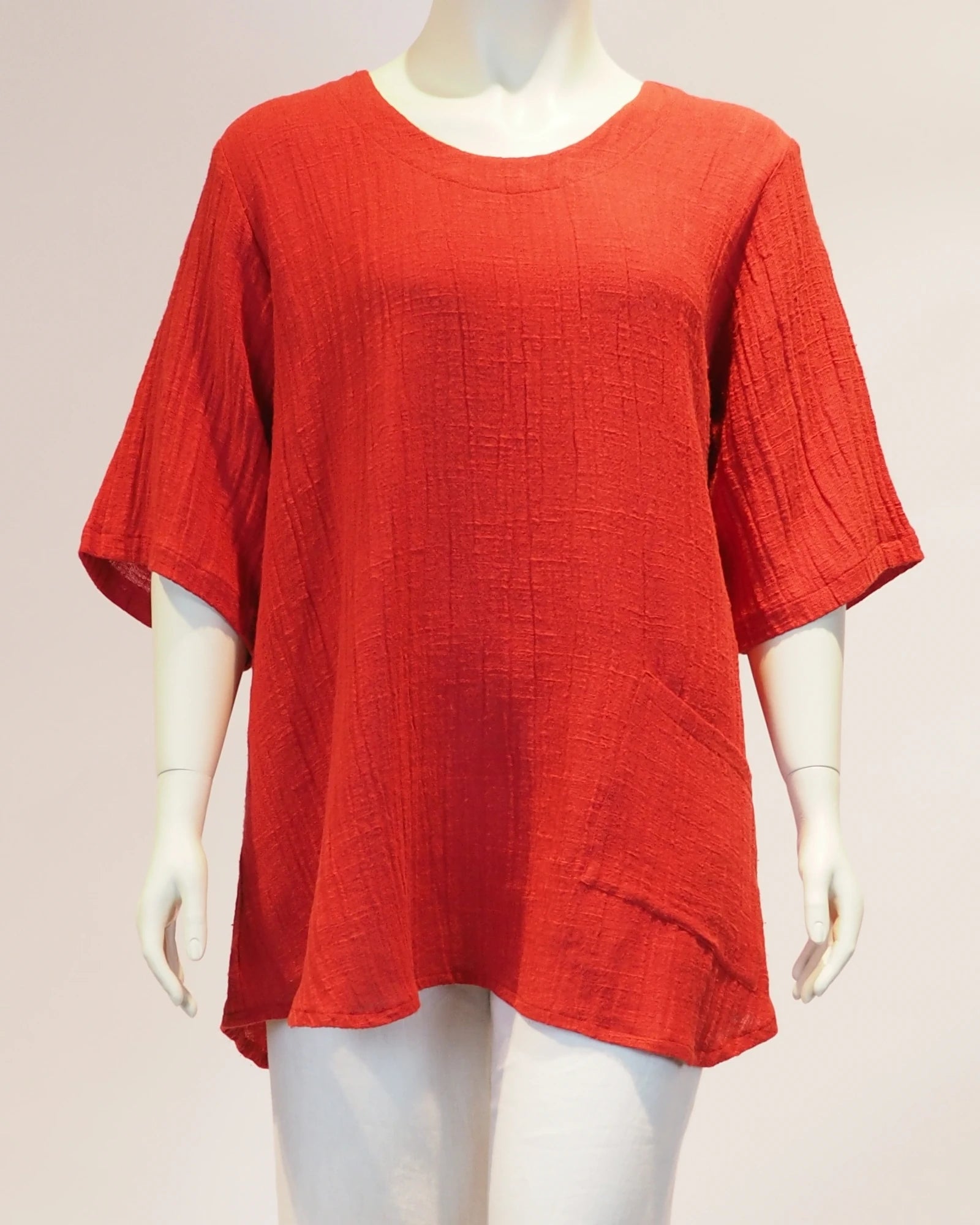 Plus Size Leinen-Shirt Emma in rot von vorne von Katrin Kiesler Berlin