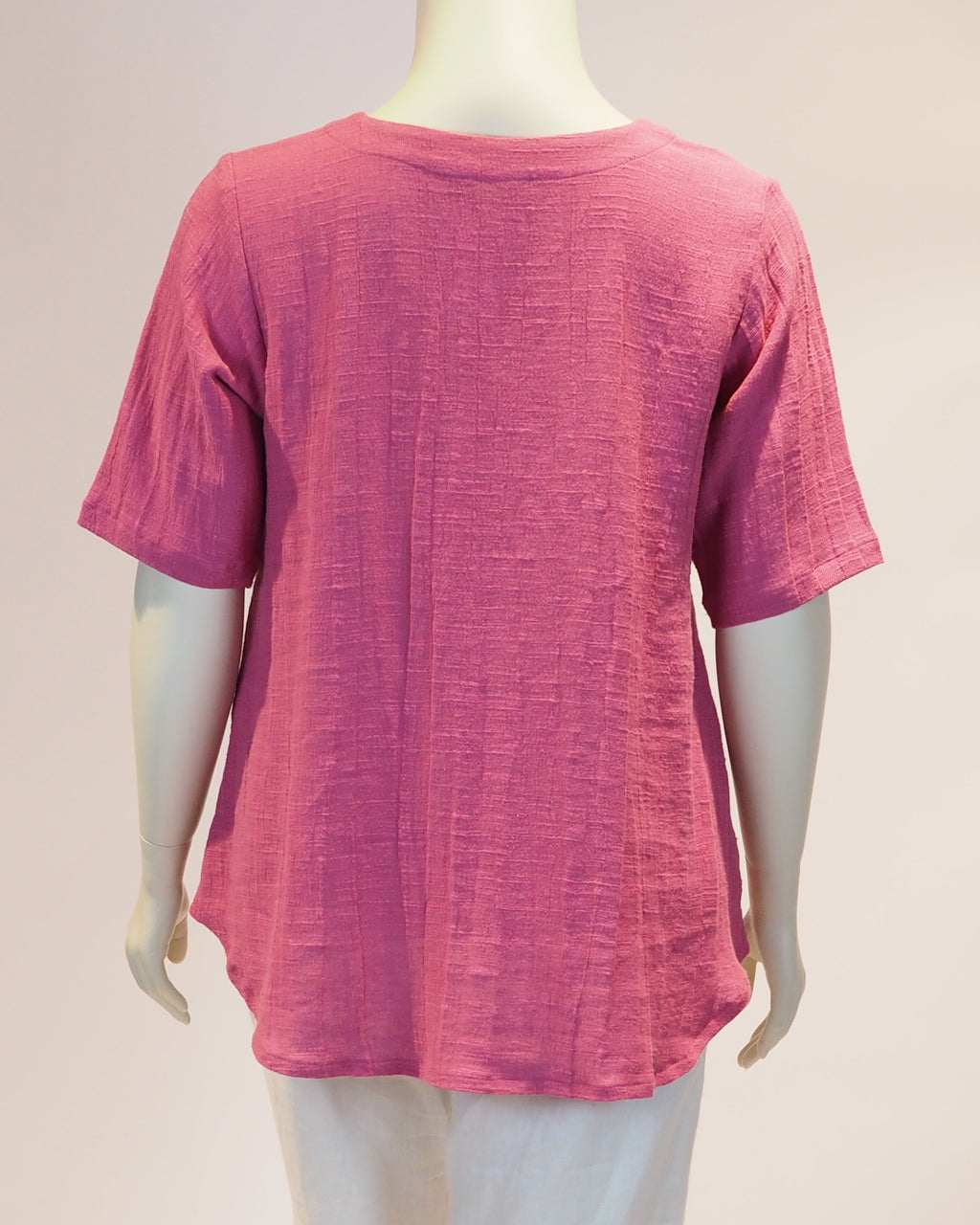 Plus Size Leinen-Shirt Frida in pink von hinten von Katrin Kiesler Berlin