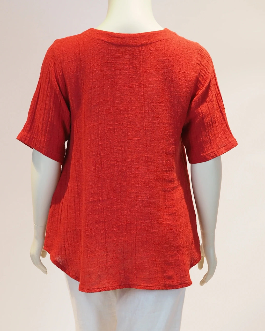 Plus Size Leinen-Shirt Frida in  rot von hinten von Katrin Kiesler Berlin