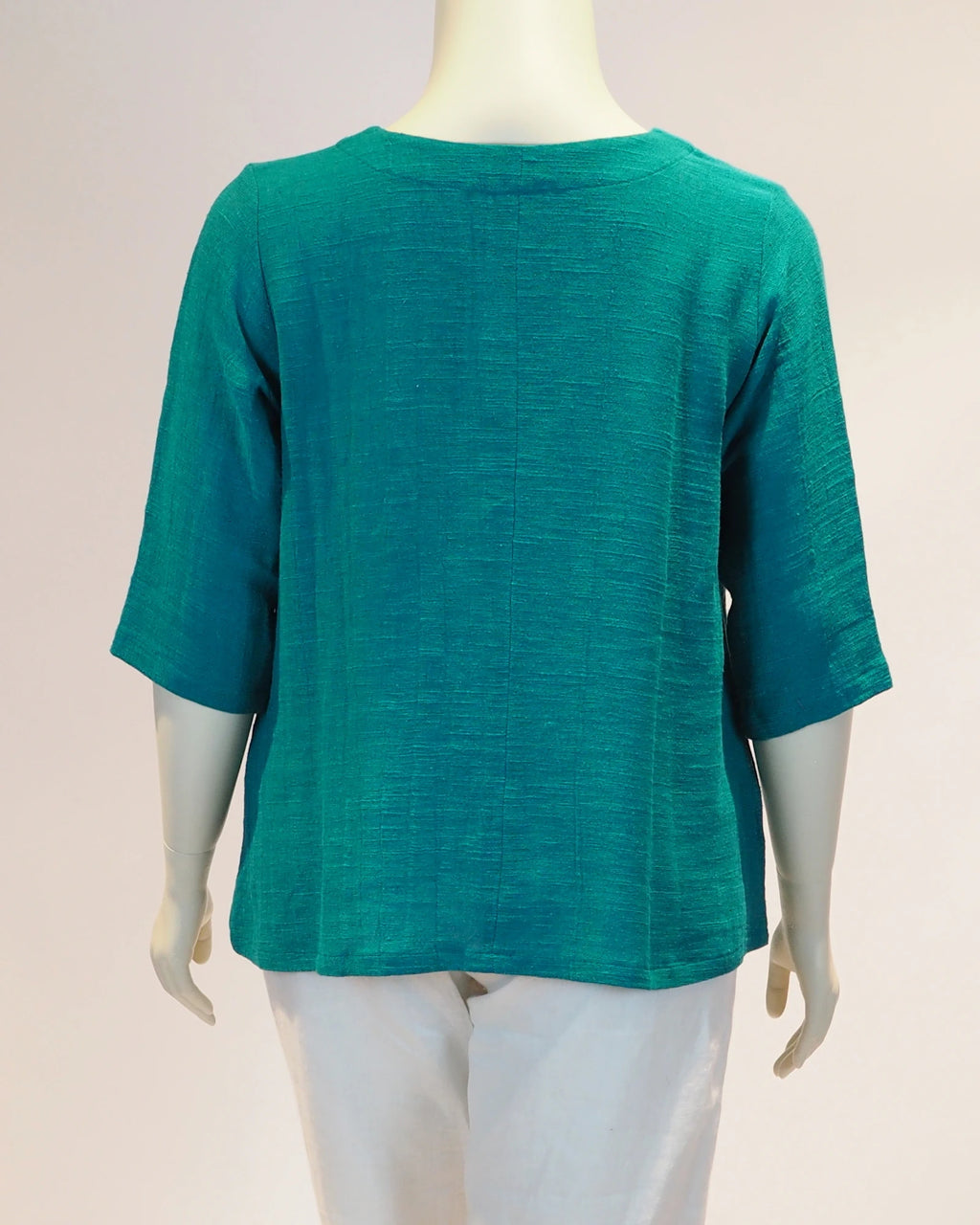 Plus Size Leinen-Shirt Luisa in türkis von hinten von Katrin Kiesler Berlin