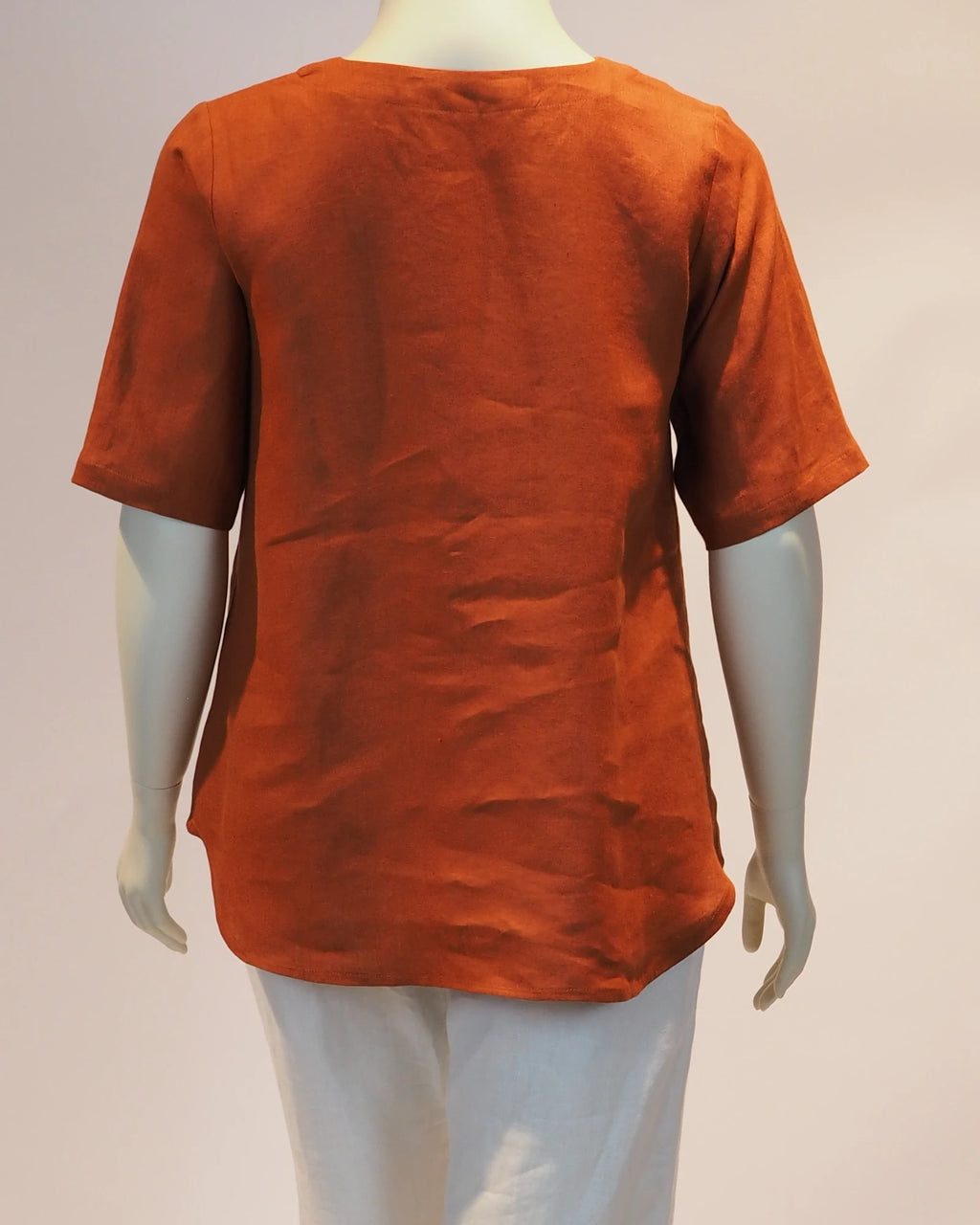Plus Size Shirt Mathilda in rost hinten von Katrin Kiesler
